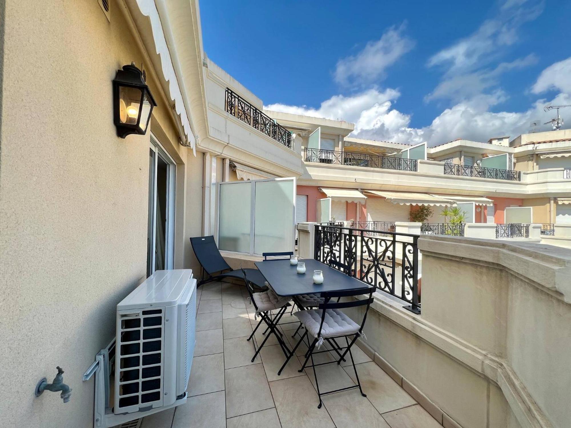 'Le Victoria Beach' Vue Mer Plein Centre, Spacieux Menton Luaran gambar